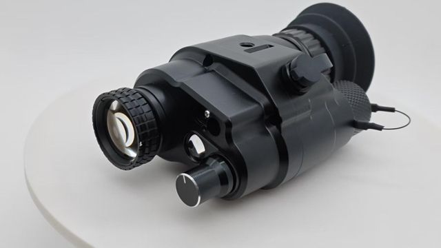 SVG14 50W Resolution 5X Magnification Digital Night Vision Monocular - Image 4