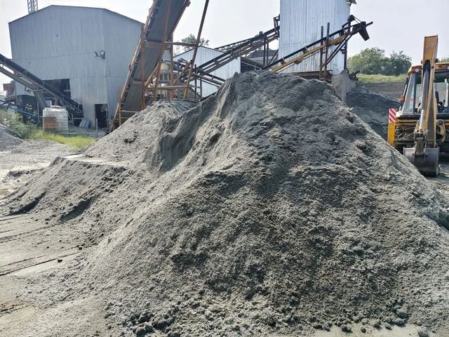 Concrete (M-Sand) Construction M Sand, Double Washed Color Grey Texture ...