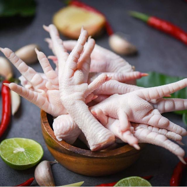 Freshly Frozen Chicken Feet Hygienically Handled Chicken Feet Bulk Supply For Meat Processing Companies And Importers - Image 4