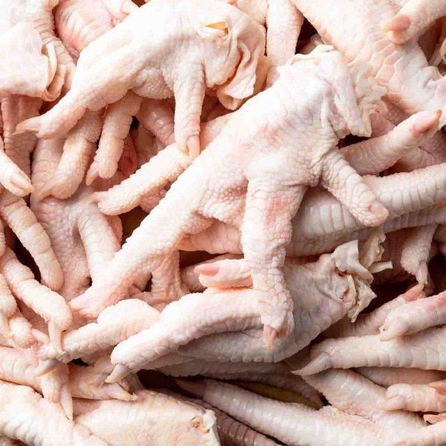 Frozen Chicken Paws Premium Quality IQF Freezing Process Cutting Ready Cook Vacuum Pack 25kg Fast Delivery Chefs Home - Image 2