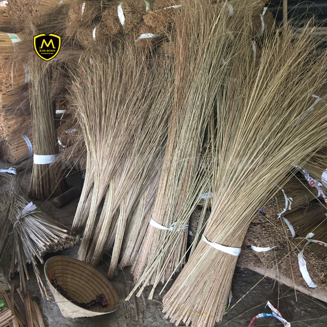 NIPAH BROOM STICKS| COCONUT BROOM STICK WITH LENGTH 95CM-150 CM COMPETITIVE PRICES FROM VIETNAM - Image 3