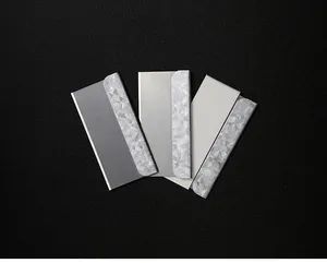 Premium Straight Edge Razor for Effortless Beard Grooming - Image 3