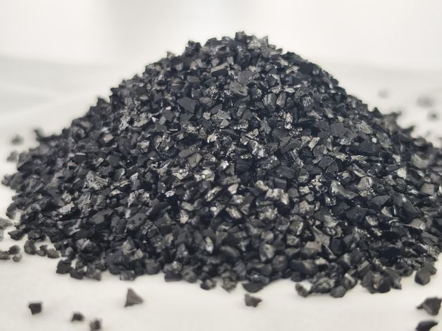 Gold Grade Activated Carbon 6x12 Mesh Size 6x12 Ph Neutral Yes Ash Content Low Impurity Level Low Hardness Exceptional Place of Origin India - Image 1