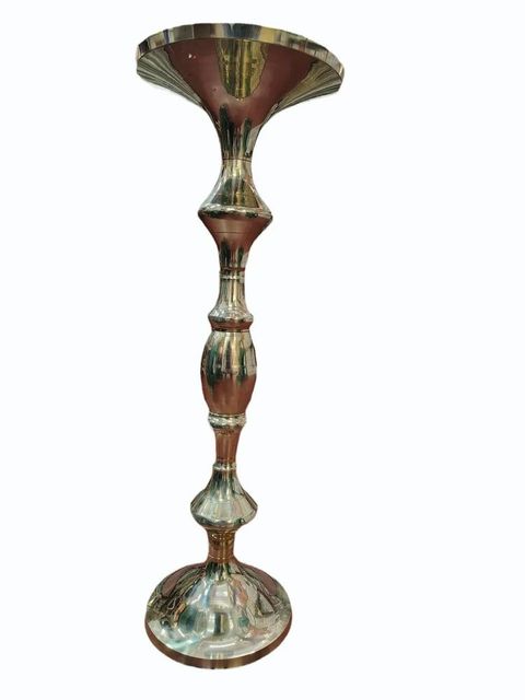 Polished Golden Round Brass Urli Stand, For Temple Shape Round Color Golden Material Brass Finish Polished Usage/Application - Image 4