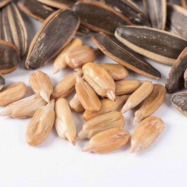 Natural Raw Dried Sunflower Seed Kernel 100% Pure Premium Bulk Snack Packaging for International Wholesale - Image 4