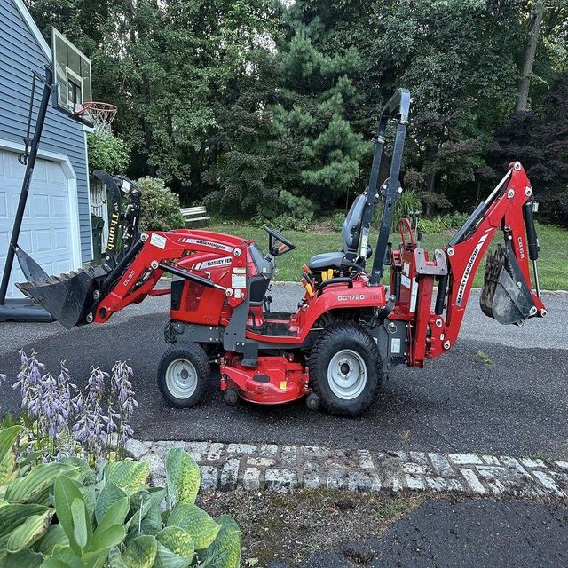 Massey Ferguson GC1723E High Efficiency Wheel Tractor Horsepower Core Engine New Front Loader Bearing Components Include; - Image 3