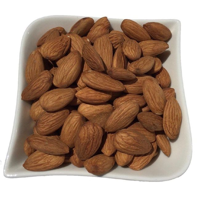 Premium Natural Almonds With High Kernel Purity For Bulk Ingredient Sourcing Food Processing And Export Supply - Image 3