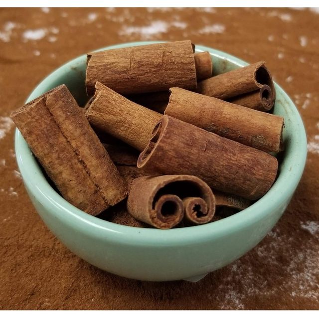 Organic dried cinnamon sticks and powdered cinnamon full of flavor ideal for food manufacturers and bulk orders - Image 3