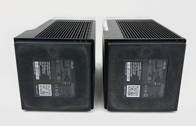 ASUS - ZenWiFi Pro AXE11000 Tri-Band WiFi 6E Mesh Wi-Fi System (2-pack) - U - Image 3