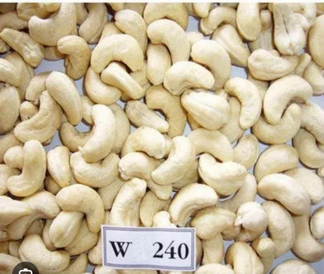 Cashew Nuts, cashew kernels, processed cashew, current crop, air dried, salted cashew - Image 5