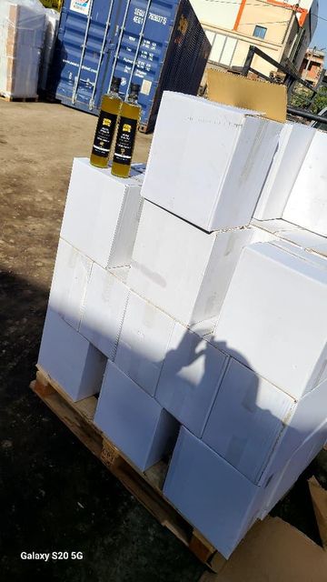 extra virgin olive oil – product photo 3, product detail gallery