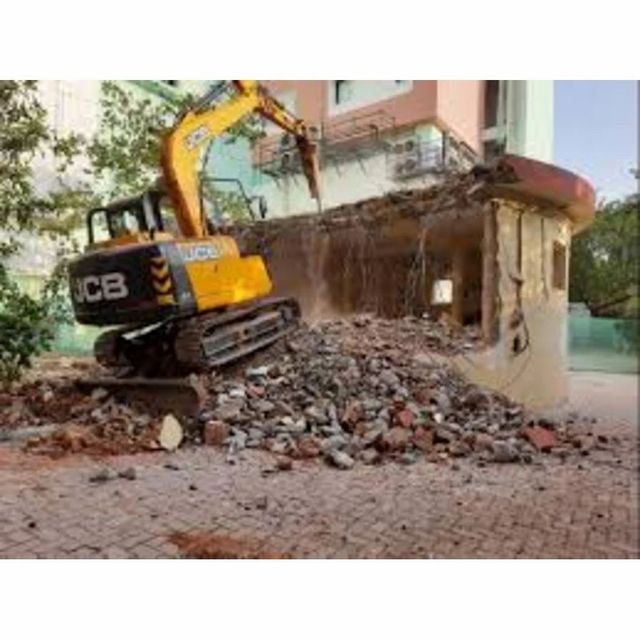 Old Building Renovation Service Sustainability Focus Yes Energy Efficiency Enhanced Renovation Type Outdoor space Architectural Preservation - Image 2