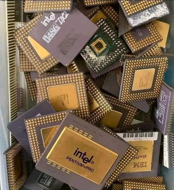 HIGH YIELD GOLD RECOVERY CPU CERAMIC PROCESSOR SCRAPS/ COMPUTERS Scrap Near Me CPU CERAMIC SCRAP For Export - Image 3