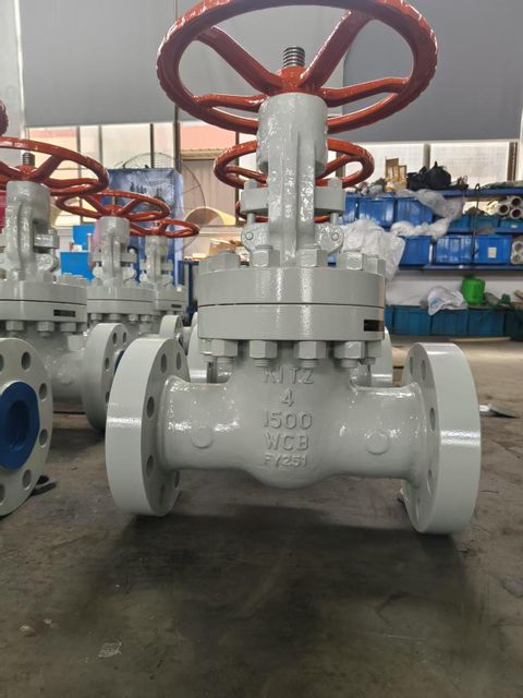 High pressure gate valve carbon steel 1500lb API standard - Image 1