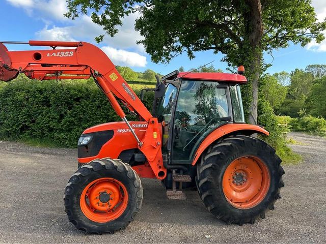 Kubota M9540 Tractor With 95 HP Diesel Engine Heavy Duty 4WD Farm Machine For Professional Agriculture - Image 4