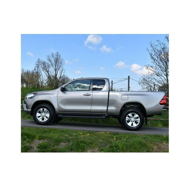 Toyota Hilux durable pickup with strong chassis and high load capacity Toyota Hilux pickup truck with advanced safety and modern features Toyota Hilux utility vehicle for construction agriculture and transport Toyota Hilux high performance pickup for long distance travel and hauling - Image 3