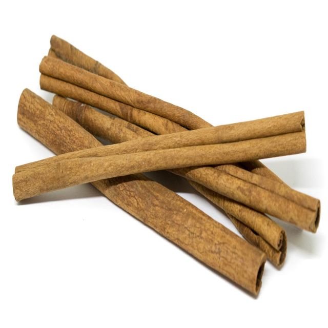 Selected Farm Dried Cinnamon Sticks Cinnamon Bulk Spice Distribution For Food Manufacturers Retail Packers And Import Buyers - Image 4
