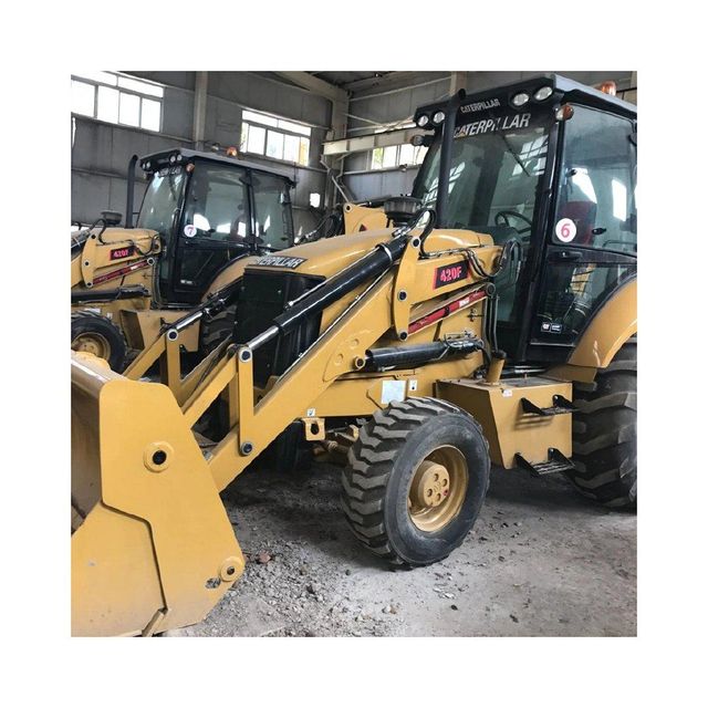 JCB 4CX vs JCB 3CX comparison covering engine power difference, fuel average, price range, digging depth, and which backhoe loader is better for heavy construction work - Image 2