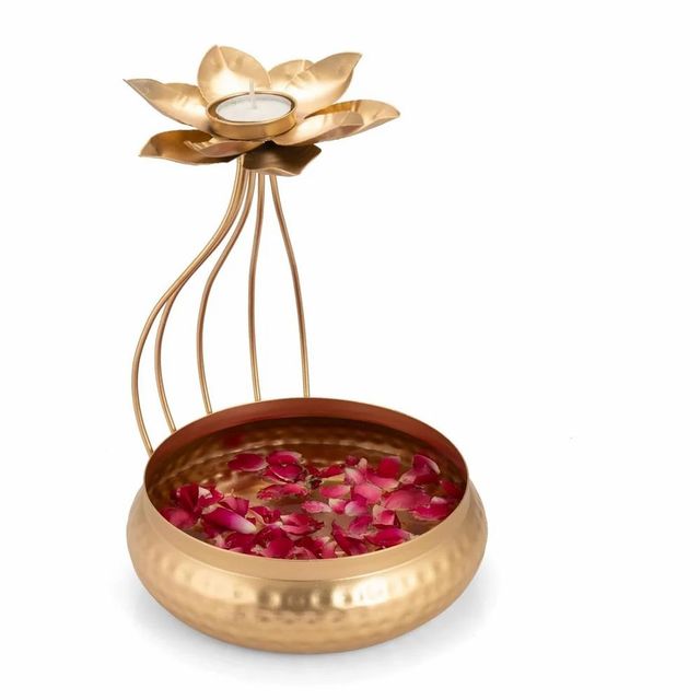 Flower Metal Urli, Material: Iron, 12 Inch Color Golden Framing Iron Material Iron Finish Polished Capacity 600 ML Diameter 12 - Image 3