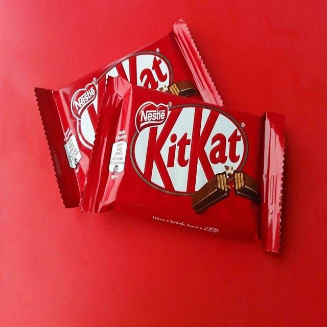 KitKat Chocolate 2F 102g - AluFoil for wholesale made from pure cocoa smooth taste for distributors looking competitive pricing - Image 3