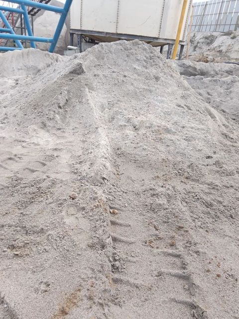 Double Washed P Construction Sand Color White Grade P Grade Packaging Size Loose Packaging Type Truck Workability - Image 3