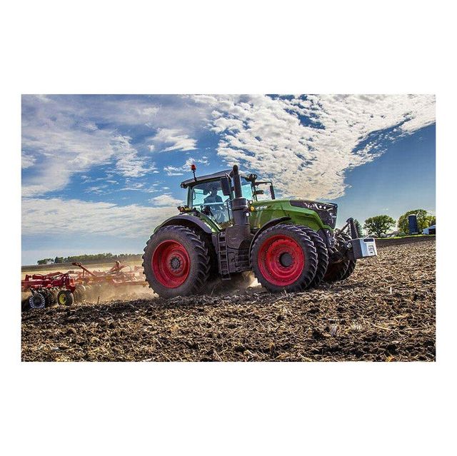 Fendt 1050 Vario with four wheel drive delivered for large scale agricultural operations - Image 4