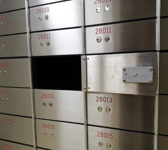 Strong and Aesthetically Designed Safe Deposit Locker Cabinets - Image 6