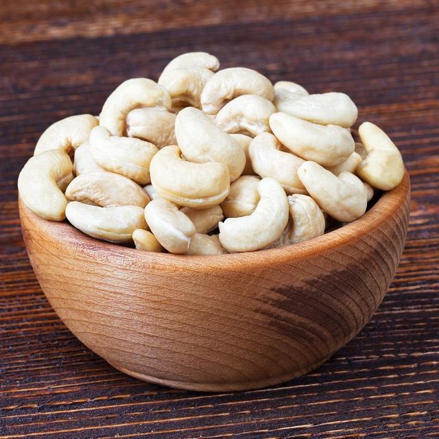 Fresh Roasted Cashew Nuts Premium Bulk Supply Natural Snack Wholesale Perfect for Retail and Wholesale Buyers - Image 3