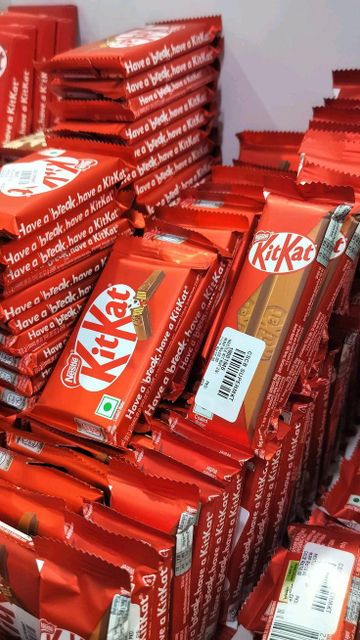 Amazing KitKat 17g Sweet Crunchy Chocolate Wafer Excellent Quality Wholesale Price Great Value For Wholesale Buyers - Image 2