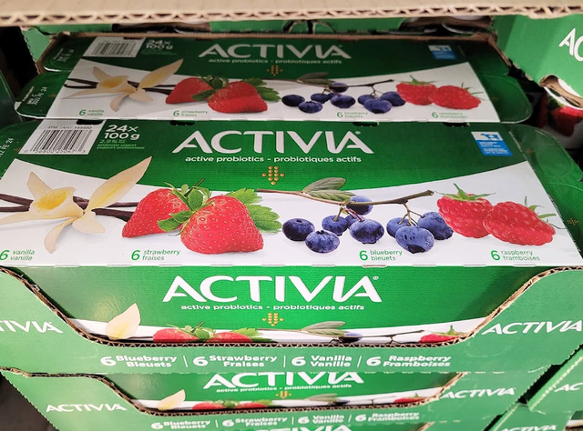 DANNON ACTIVIA PREBIOTIC YOGHURT 24 CUPS × 4 OZ  Low Fat Yoghurt Strawberry,Vanilla,Raspberry,Blueberry Yoghurt For Sale - Image 3