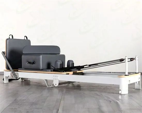 Yoga Studio Training Physiotherapy White Aluminum Alloy Lady Portable Folding Pilates Reformer Bed - Image 3