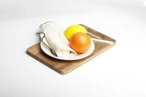 Customizable Acacia Wood Cutting Board for Picnic Set Size Small Type Single Wood Acacia Shape Square Design Vertical Logo Acceptable - Image 3