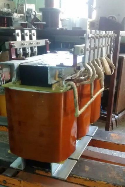 Ultra Isolation Transformer (0.5 kVA, 230V Output, 240V Input) - Image 2