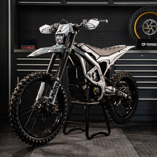 Surron Electric Dirt Bike High Speed Long Range Electric Motorcycle - Image 3
