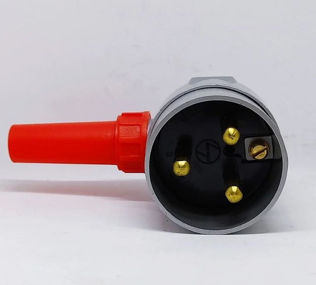 Metal Clad Plugs Socket Material Metal Construction Type Robust Contact Design Deep-recessed Safety Feature Protective - Image 3
