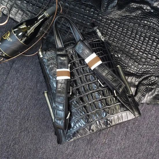 Dropship Genuine Crocodile Leather Laptop Bag Backpack - Image 5