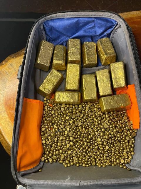 Gold Nuggets / Gold Bar - Image 5