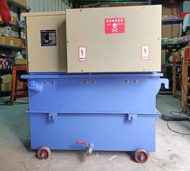 ECHOGEN 3kva Single Phase Servo Stabilizer Brand Echogen Capacity 3 KVA Technology Servo Power Rating 3kva Phase Single - Image 3
