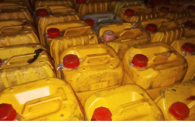 Crude Palm Oil Grade Crude palm oil, Palm kernel Oil Packaging Details 25 liters jerrycan, 200 liters - Image 3