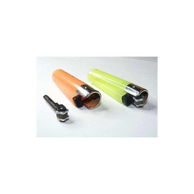 Original Clipper lighters with refillable gas and replaceable flint - Image 4