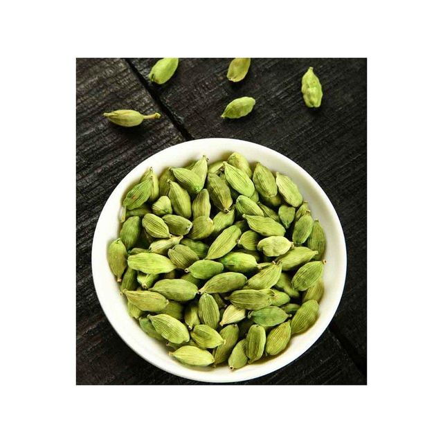 Premium green cardamom with strong aroma and rich natural flavor High quality green cardamom pods for cooking baking and beverages Export quality green cardamom for international spice markets Natural green cardamom with high oil content and fresh fragrance - Image 3
