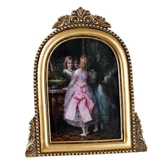 12 Inch Vintage Resin Frame Distressed Wood Look Oval Photo Frame with Carved Florals - Image 3