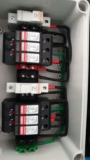 2kA Surge Protection Devices Current Rating 2kA Poles Number 1 Pole Rated Voltage 24 V DC Brand Phoenix Contact Rated Current 1.3 - Image 1