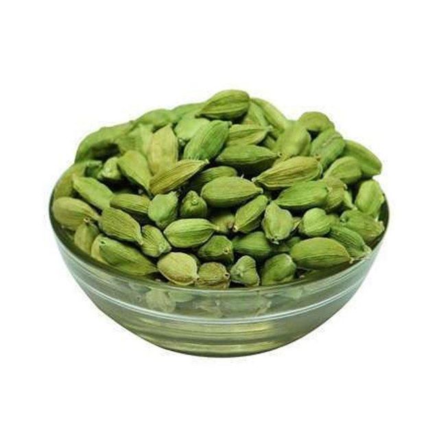 fresh green elaichi cardamom pods for baking desserts sweets chai tea cooking and herbal use with rich aroma natural flavor long shelf stability and carefully sealed packaging - Image 2
