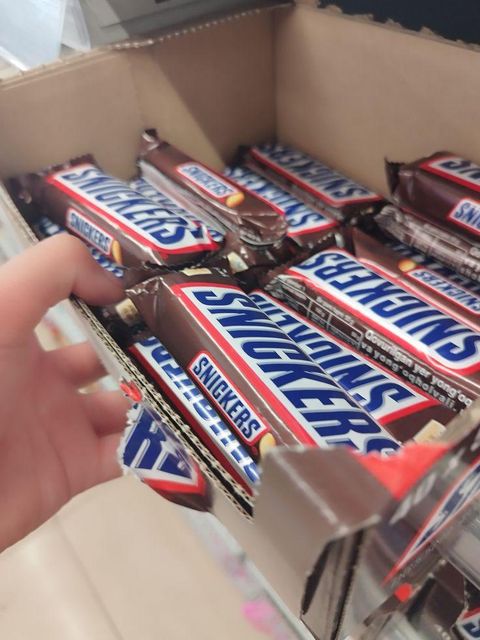 High Quality Snickers Chocolate Bar 50g 24 Pcs Carton with Rich Peanut Nougat Milk Chocolate Flavor Perfect Snack - Image 3