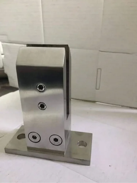 4 Inch SS Glass Square Spigot, Grade: 304 Grade 304 Brand A-RAIL Material 304 Height 4 INCH Design Standard Packaging Size - Image 3