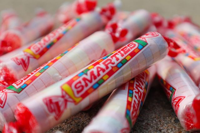 Smarties Colorful Candy Coated Chocolate Candy For Snacking And Sharing Sweet Treats Ideal For Parties Lunch Boxes - Image 1