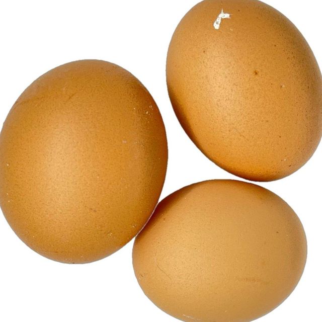 Fresh Edible Table Chicken Eggs Containing 100% Natural Egg Nutrition With Fresh Farm Origin And Excellent Eating Experience - Image 4