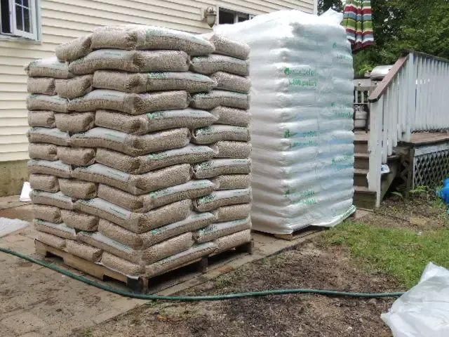 Wood Pellets For Home Heating Industrial Boilers Natural Wood Pellets For Clean And Efficient Combustion - Image 4