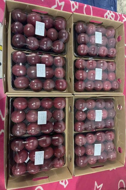 Passion fruit Origin Vietnam Product Type Fruits & Vegetables - Image 1